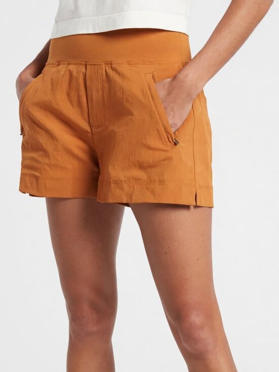 Athleta Pants - NWT Athleta Trekkie North Short, Size 24